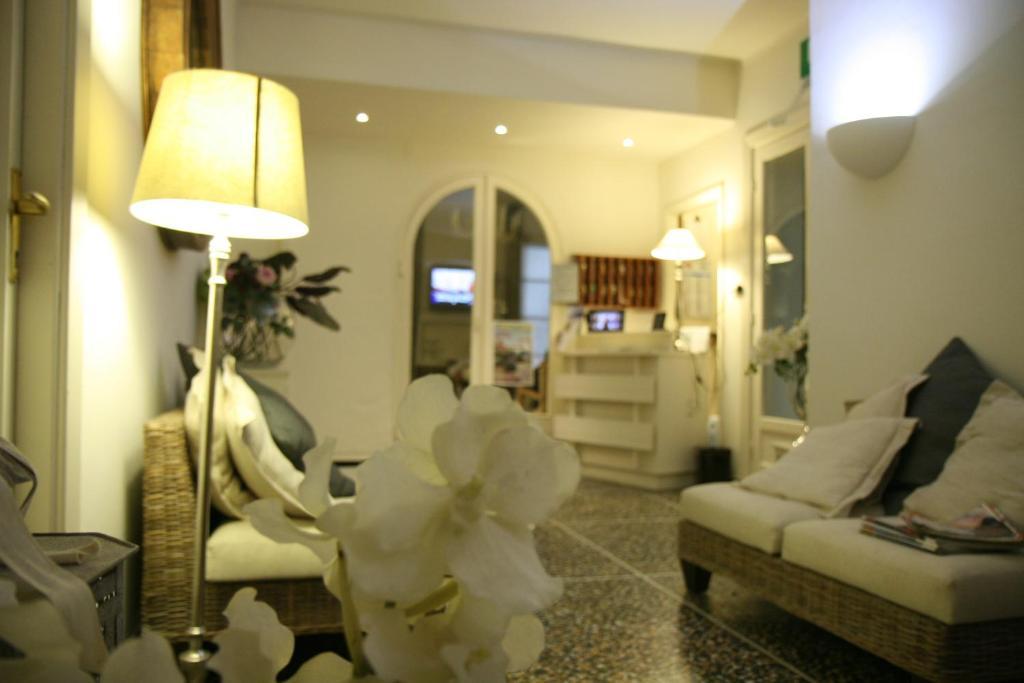Gabbiano Hotel 2*
